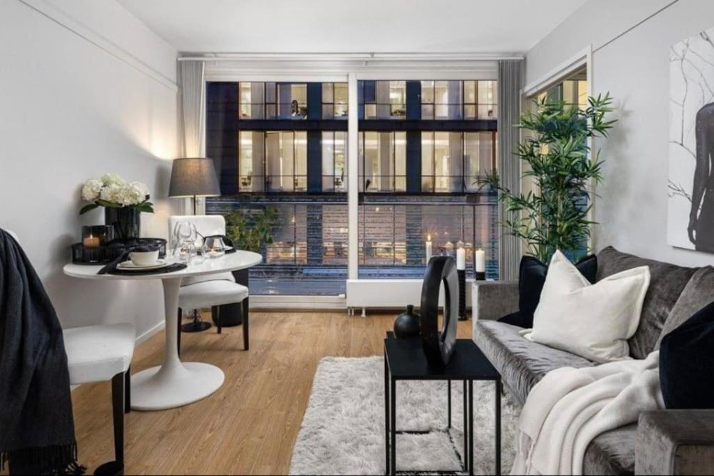 Ferienwohnung Aker Brygge - Sjoside Hjem - Sentral Beliggenhet Oslo Exterior foto